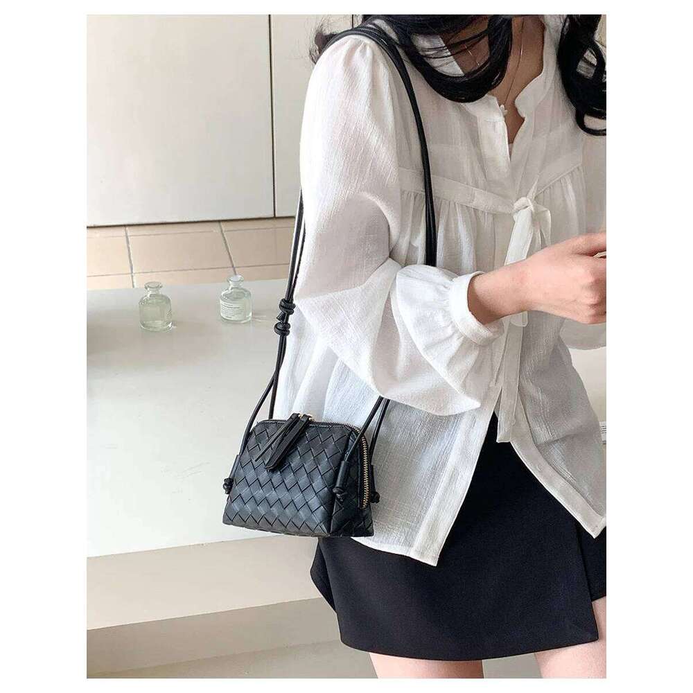 Woven ell Crossbody Casual Versatile Single oulder Phone Bag for Women Korean Sle Artistic Retro Design