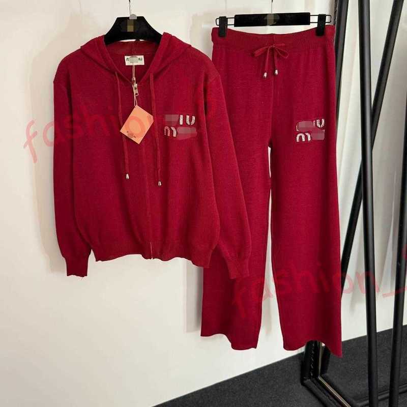 Designer Women's Tracksuits New Knitted Set with Rhinestone Letters Hooded Knitted Cardigan Zipper Jacket Wide-Leg Long Pants IH76