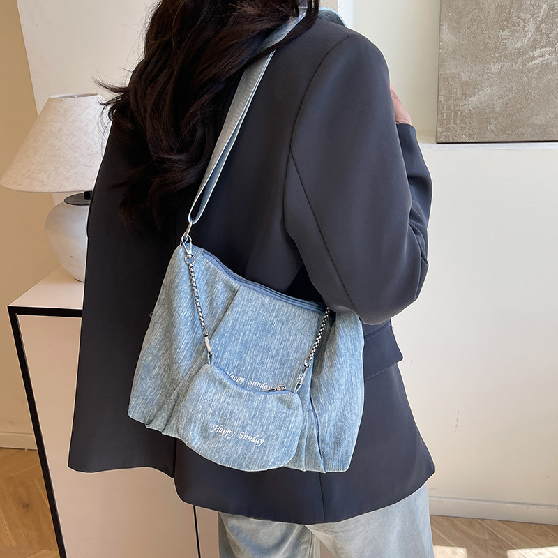 2025 New Designer Crossbody Bag Women's Large Capacity Handbag Shoulder Bag