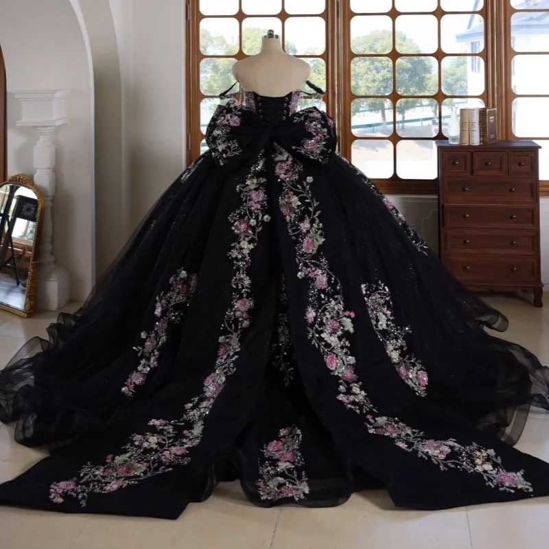 Black Quinceanera Dresses Off The Shoulder Sequin Applique Lace Beads Bow Tull Ball Gown Vestidos De 15 Anos Sweet 16 Dress