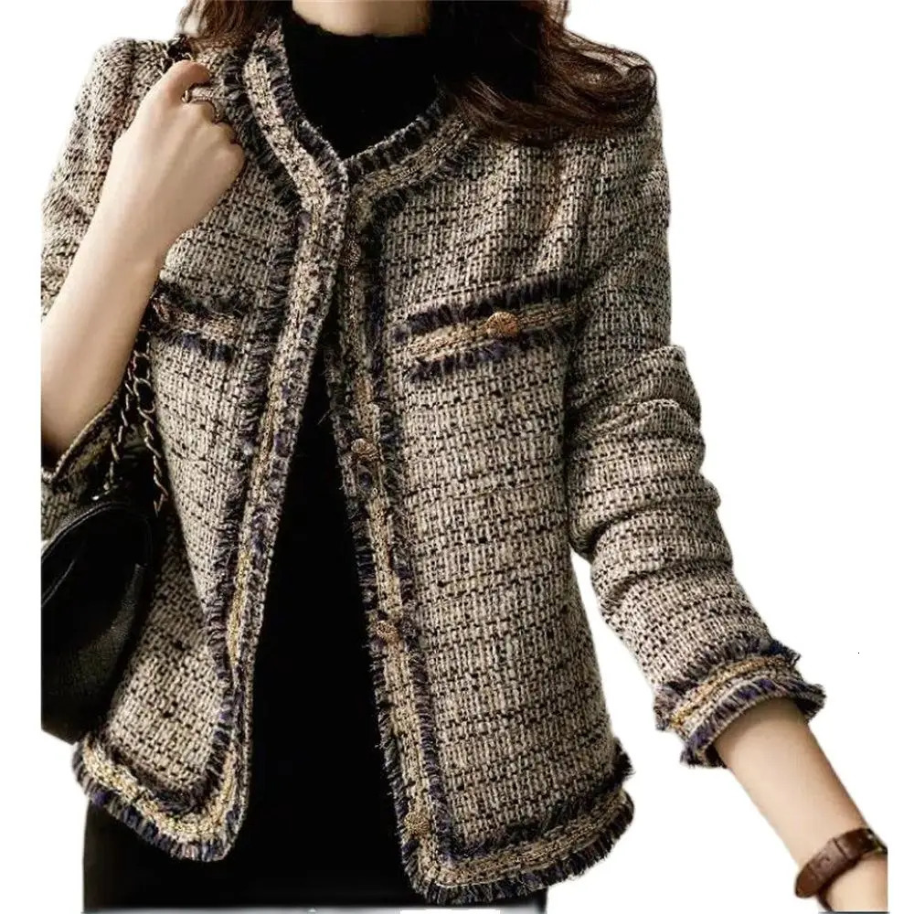 High Quality Small Fragrant Style Tweed Short Jacket Women Autumn Slim Outerwear Ladies Temperament Retroburrs Coat Tops 250730