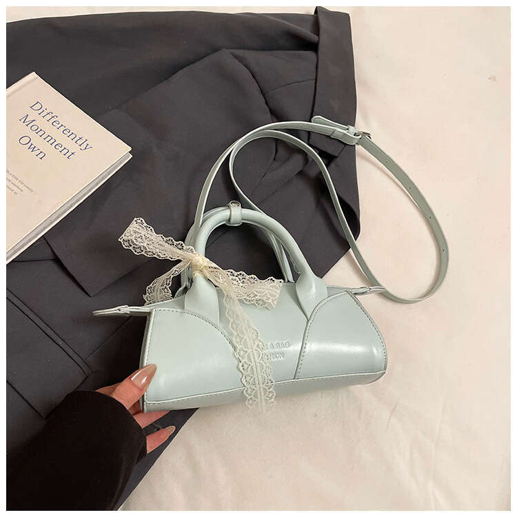 2025 New Fashion Casual Small Handbag with Unique Design Sense for Women, High-end Versatile Shoulder and Crossbody Bag