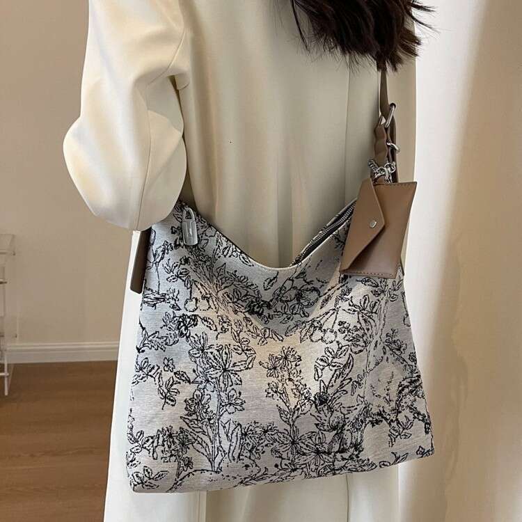 Summer Large Capacity Commuting High-End Tote for Women 2024 New Chinese Style Canvas Shoulder Crossbody Bag