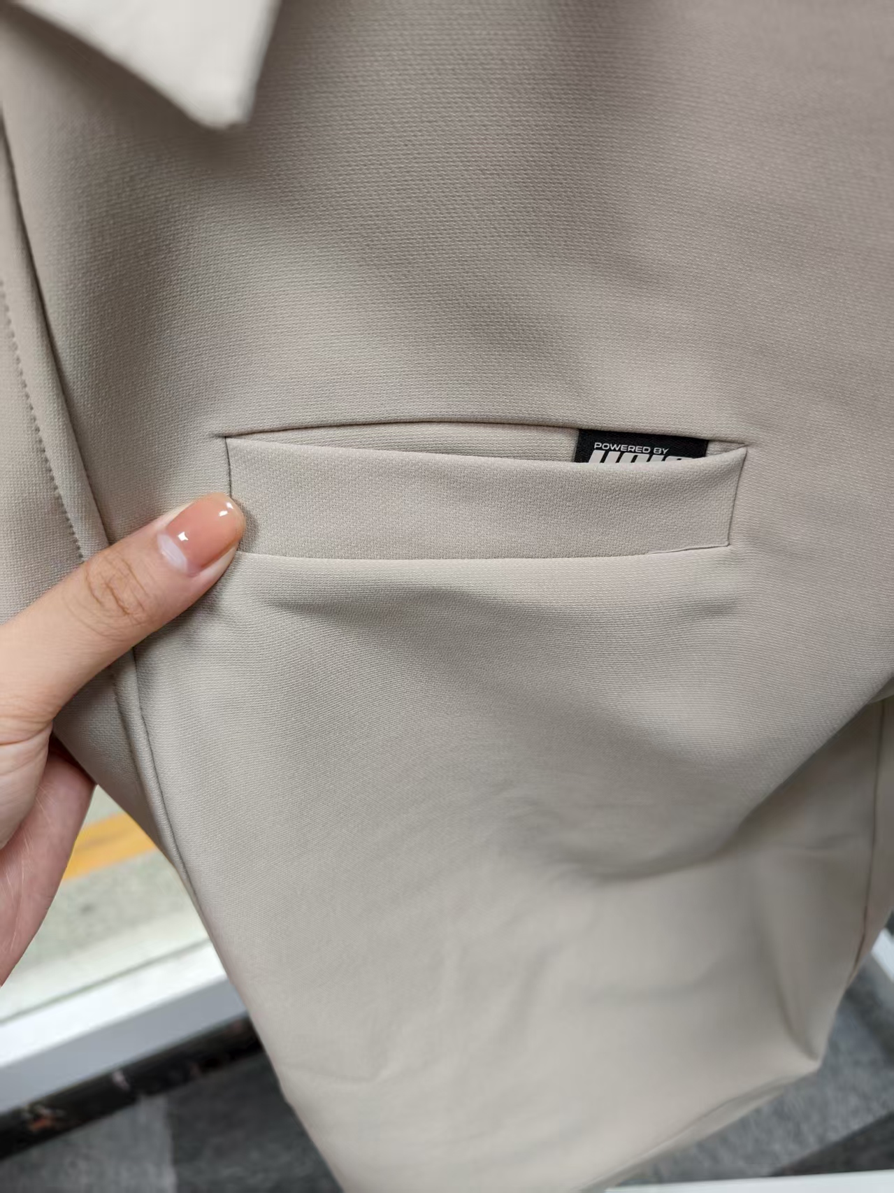 Khaki Workwear Zip-up T-shirt Men's Lapel Collar T-shirt Top Loose Fit T-shirt with Pockets