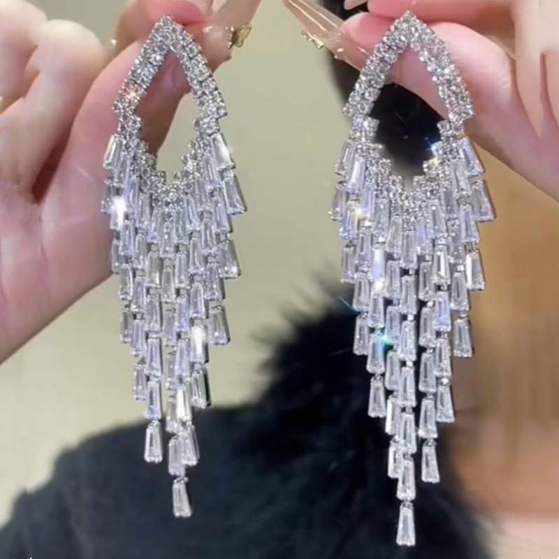 Sier Needle Zircon Rhombus Rectangle Tassel Earrings Fashion Versatile Elegant Studs Exquisite Light High-end Feel Ear Jewelry