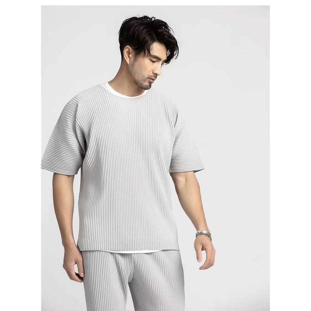 Miyake Pleated T Shirt For Men Summer Clothes Short Sleeve Plain T-Shirt Fashion Black Shirts Round Collar Sports Top