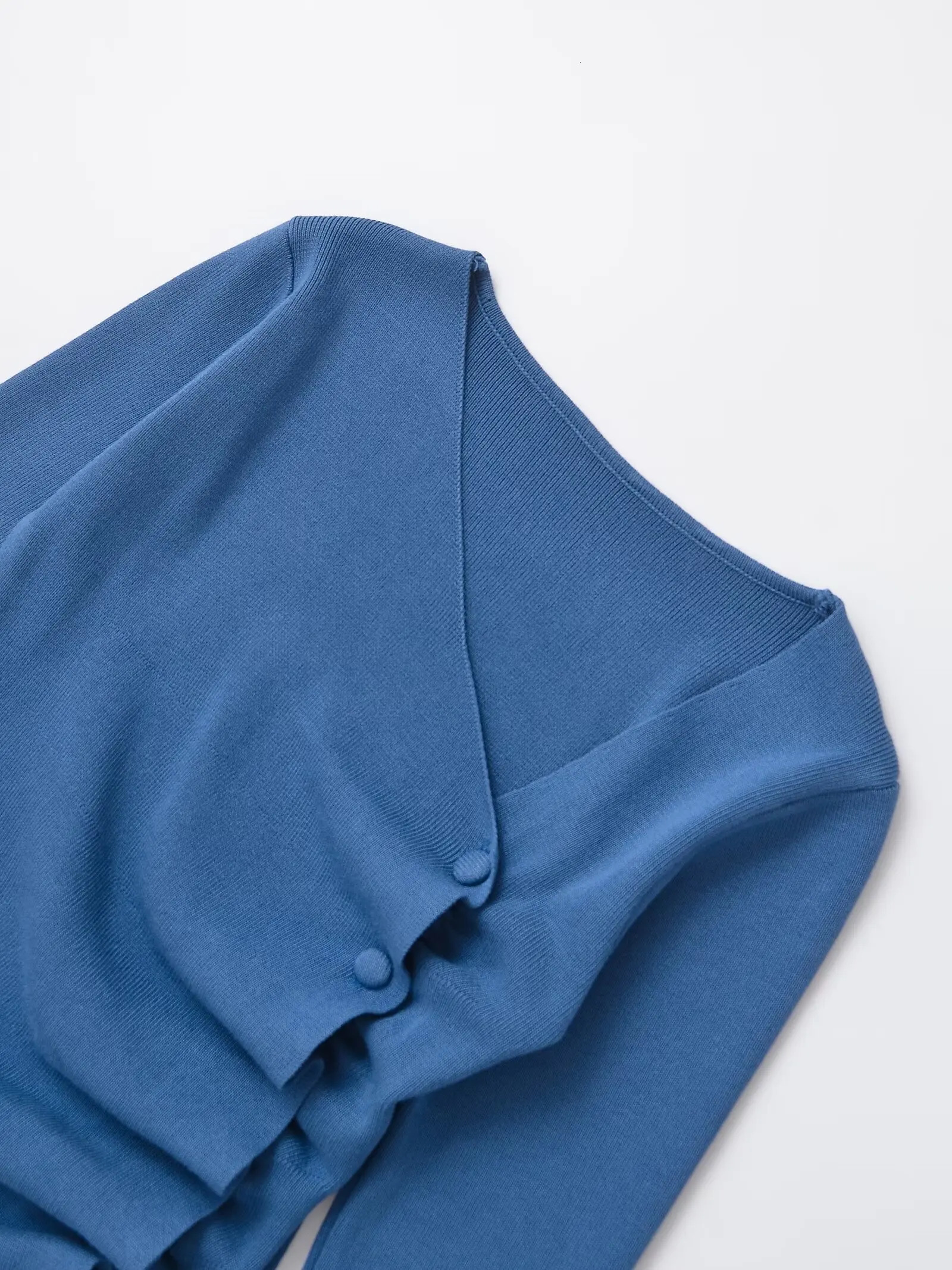 Autumn and Winter Arrivals Womens Asymmetrical Hem Pleated Decorative Sweater Long Sleeve Round Neck Knitted Top 250730