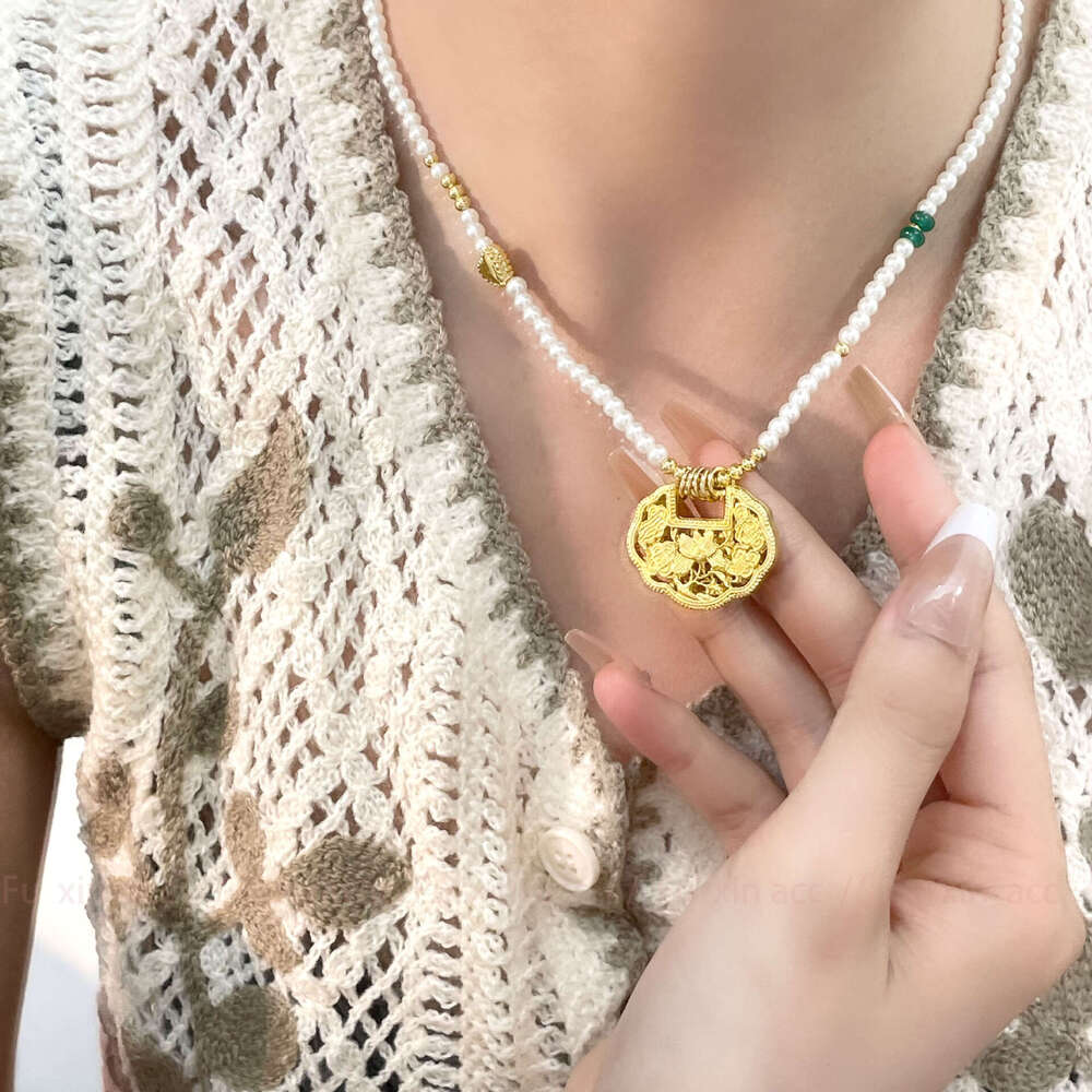 New Chinese Style Koi Fish Multi-Treasure Peace and Prosperity Lock Pendant for Women, Light Niche High-End Accessories, Exquisite Pearl Necklace d1d