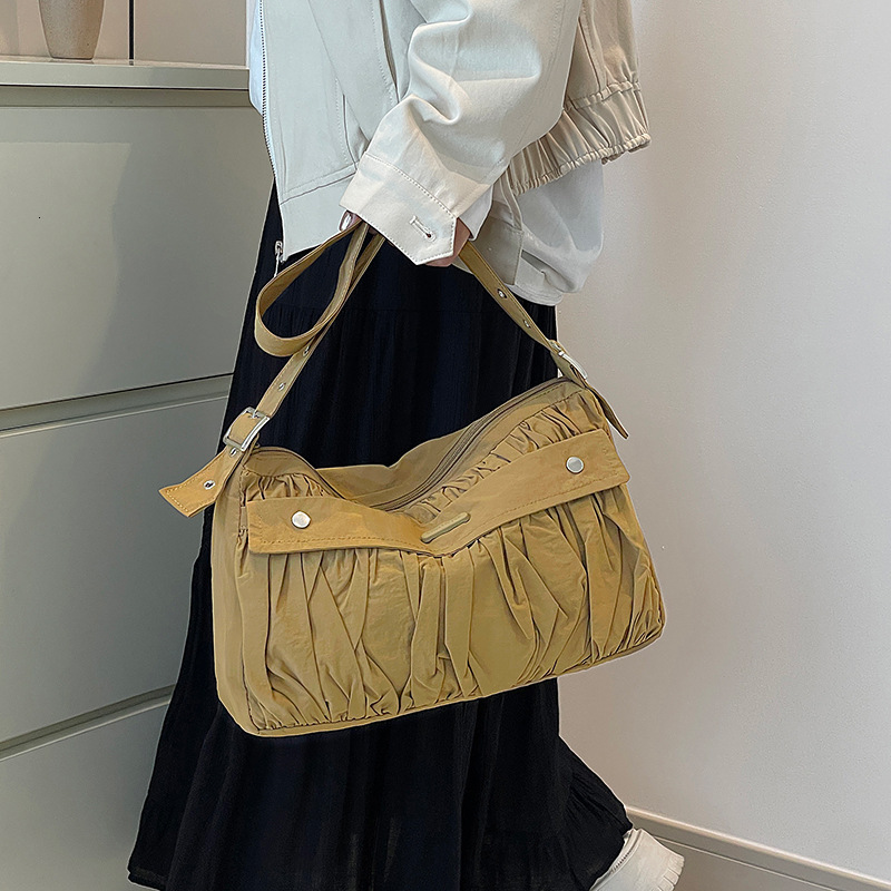 Colorful Fox Japanese and Korean Women's Lazy Style Pleated Single Shoulder Casual Versatile Commuting Large Capacity Underarm Bag ddmymoon