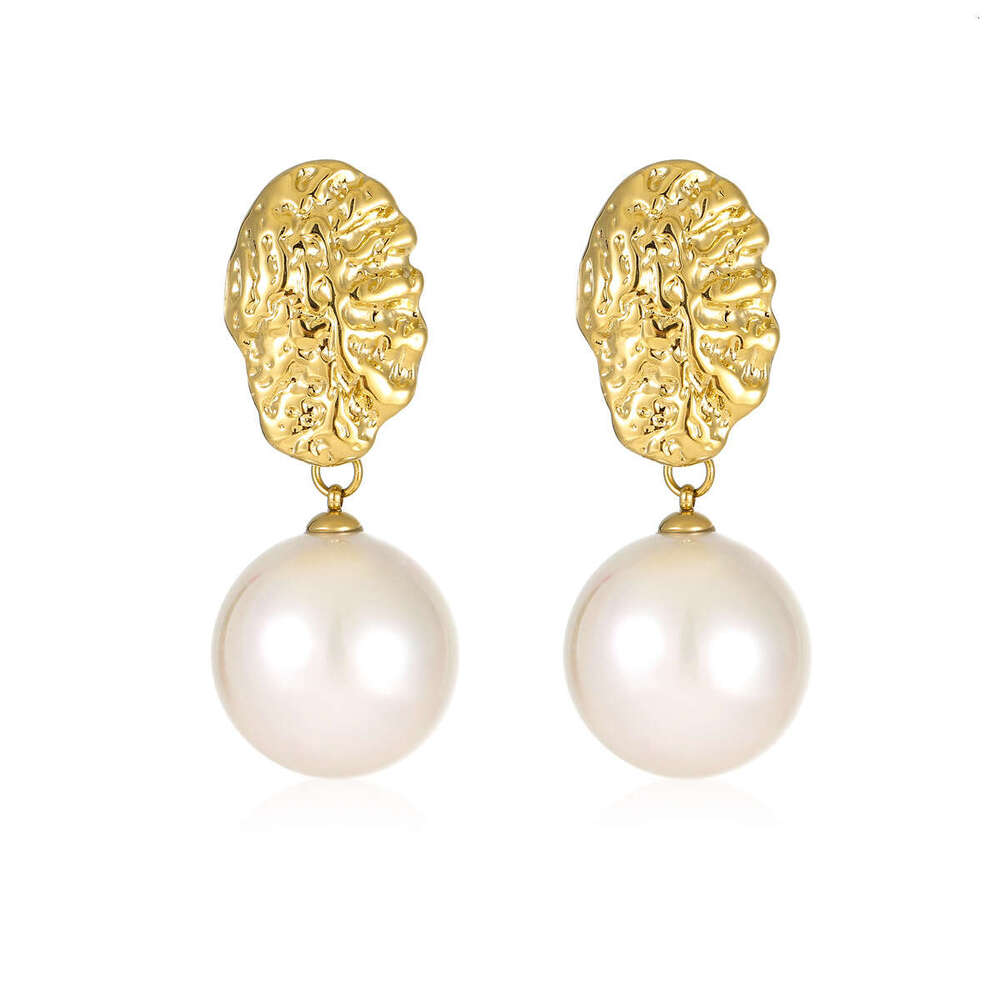 Stainless Niche High-End Pearl for Women Electroplated Gold Titanium Steel Earrings