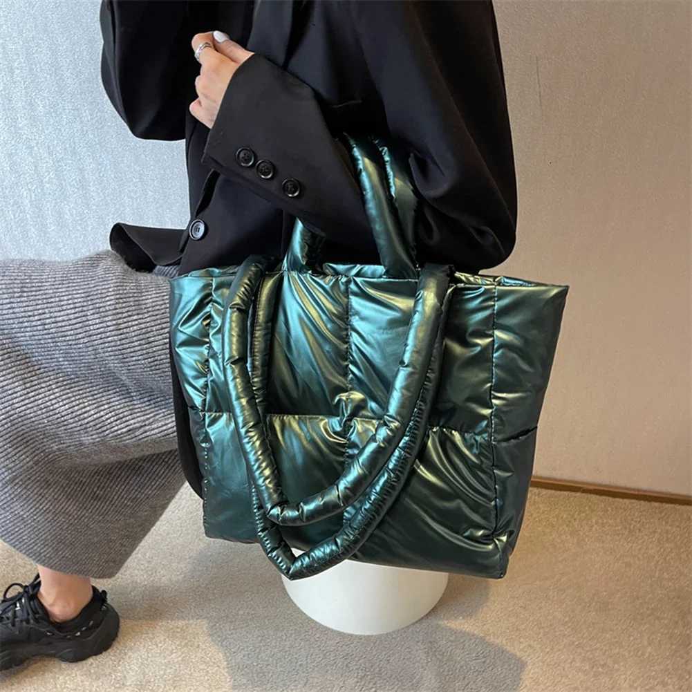2022 Feather Padded Ladies Quilted Shoulder Bag Wen Large Capacity Tote Bags Space Cott Luxury Brand Handbag Shopper Bag Y250730