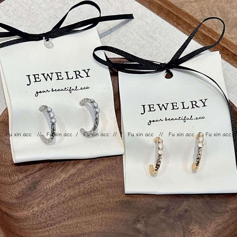 Classic Vintage Style Texture for Women, High-End Versatile Gold and Sier Studs, Light Niche Simple Hoop Earrings 11d