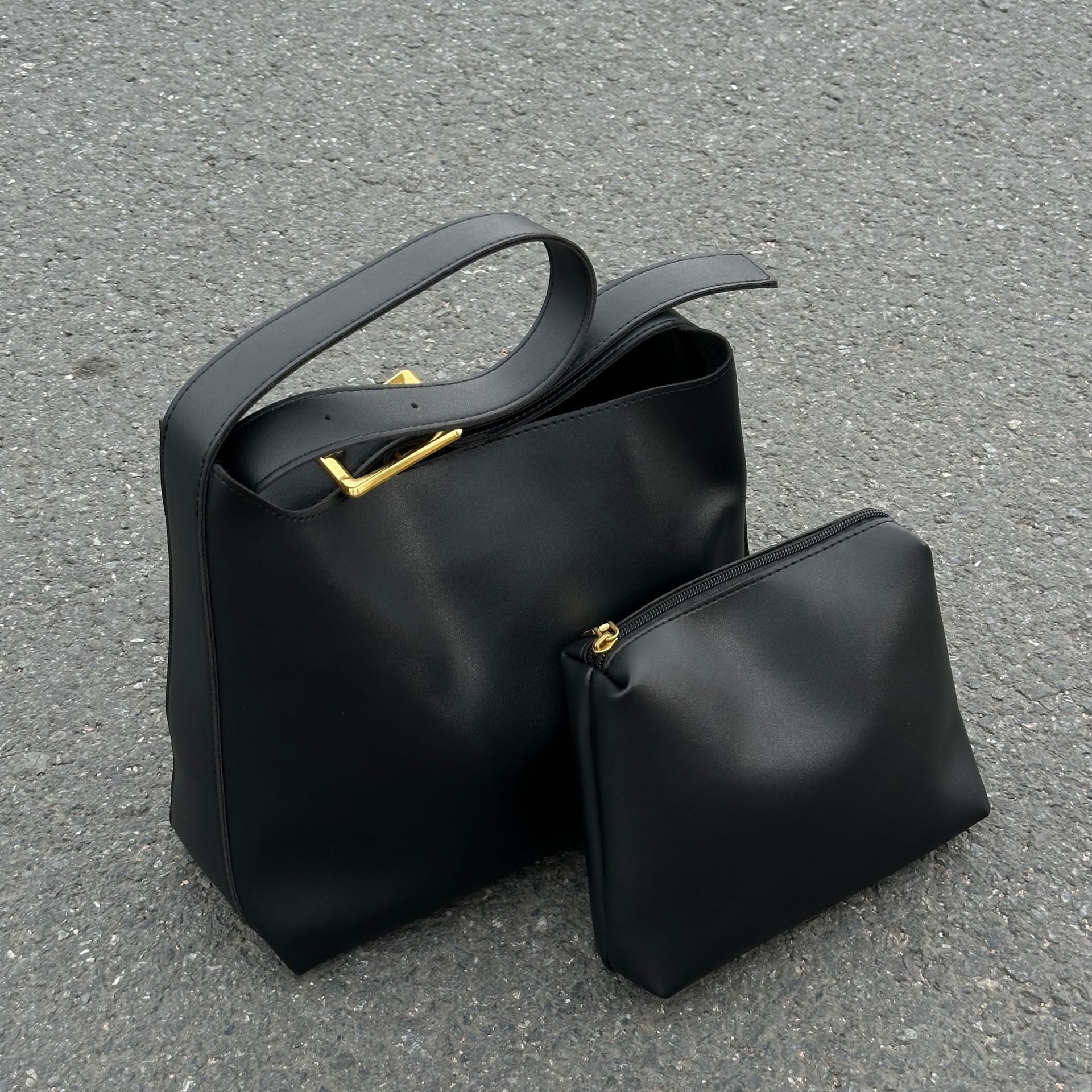 Handbag New Fashion Versatile Bucket Large Capacity Designer Bag Tote Bag Purse Luxury Bag Simple Casual Two-piece Set Soft Slouchy Shoulder Bag