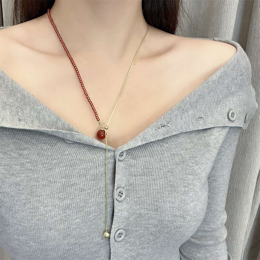 Autumn Winter Sweater Chain Long Pearl Round Bead Necklace Accessories for Women Light Niche High-end Asymmetrical 2024 New Model aab