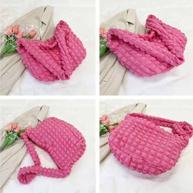 Crossbody Solid Color Shoulder Bag Large Capacity Tote Bag Underarm Bags Quilted Padded Fi Pleated Shoulder Bags for Women Y250730