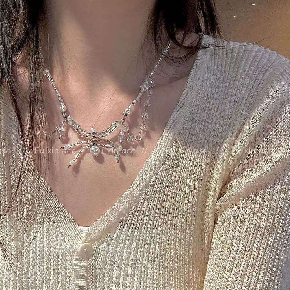 2023 New White Crystal Pearl Beaded Spider Necklace for Women, Niche High-End Simple Choker Collarbone Chain 6bf