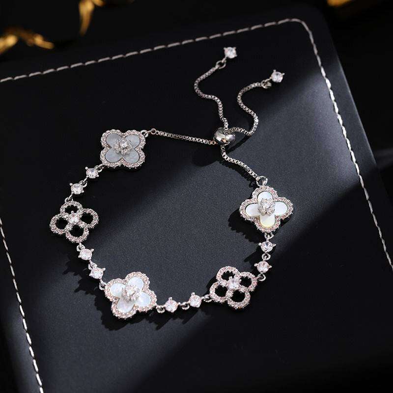Zircon Rhombus Flower Pull-out Light High-end Bracelet Women's Fashion Versatile Hand Jewelry Design Sense Niche