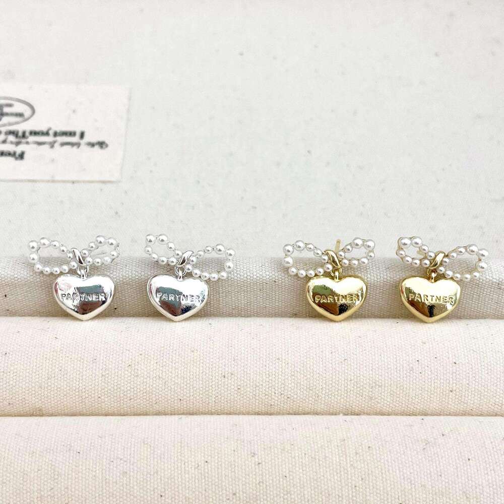 Korean Style New Elegant Pearl Bowknot Metal Feel Exquisite Heart Earrings Light Fashion Versatile Ear Jewelry dd5