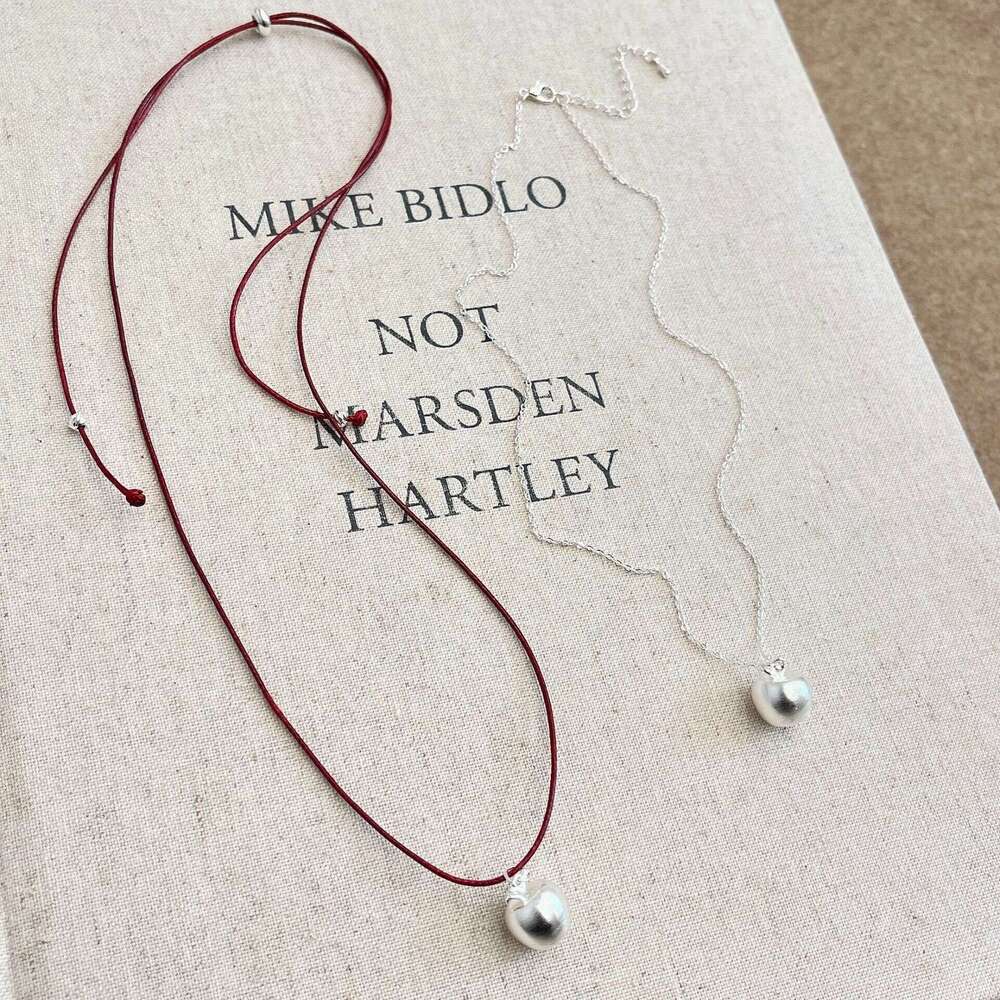 Korean Blogger Style Simple Apple Necklace for Women, Niche Design, Elegant Texture, Fashionable Ball Pendant Sweater Chain e1b