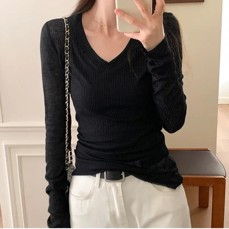 Spring Autumn Basic Thin TShirt for Women Korean Style Tops Long Sleeve V Neck TShirts Female Sexy Slim Tee Shirt Femme 250729