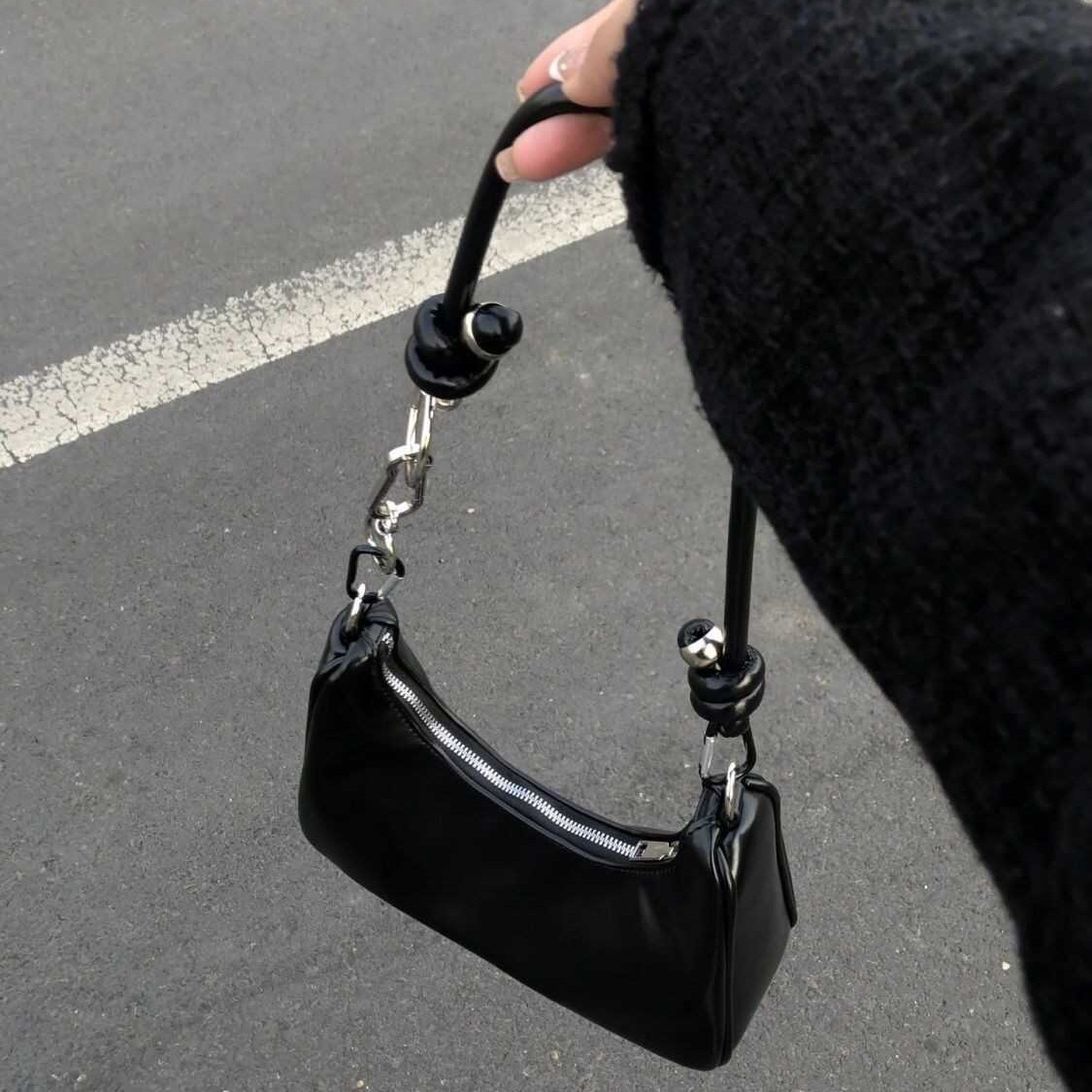 Summer New Women's Shoulder Bag Fashion Handbag Niche Women's Armpit Bag Summer New Commuting Bag Rock Texture Dumpling Bag Designer Bag