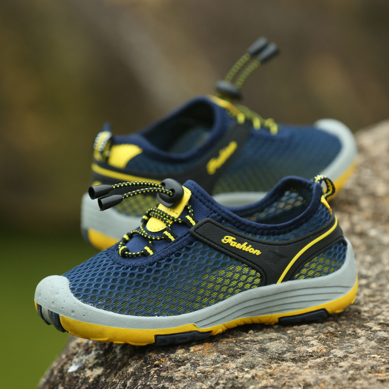 2025 Single Children's Sports Breathable Stream Hiking Hollow Mesh Outdoor Big Kids Shoes