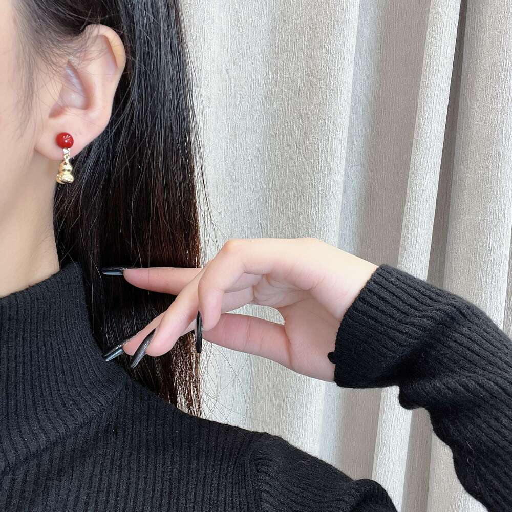 Cool Feeling Gourd Pearl New Chinese Style Niche Exquisite Unique Design Artistic Temperament Earrings d8e