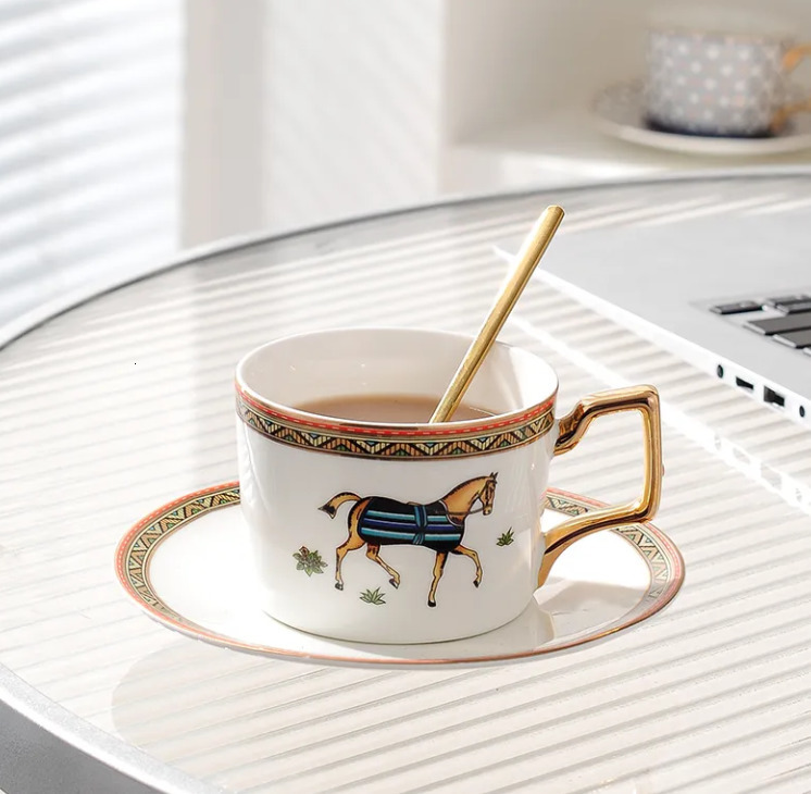 Household Luxury Ceramic Coffee Cup Set with European Coffee Cup and Saucer Set High end and Exquisite Mugs 250728