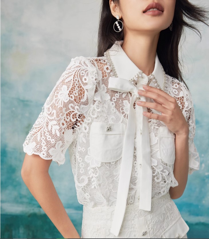 Women's Elegant French Hollow airy Lace Top with Pocket Designer White Lace Shirt Party Summer Resort Wear Office Women Clothing 6112420