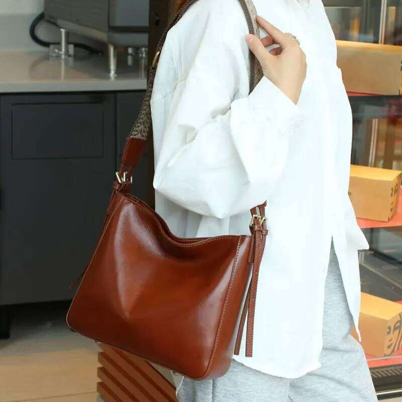 Genuine Leather Women's Designer Shoulder Bag Vintage Style High Quality Cowhide Women Crossbody Bags 8803
