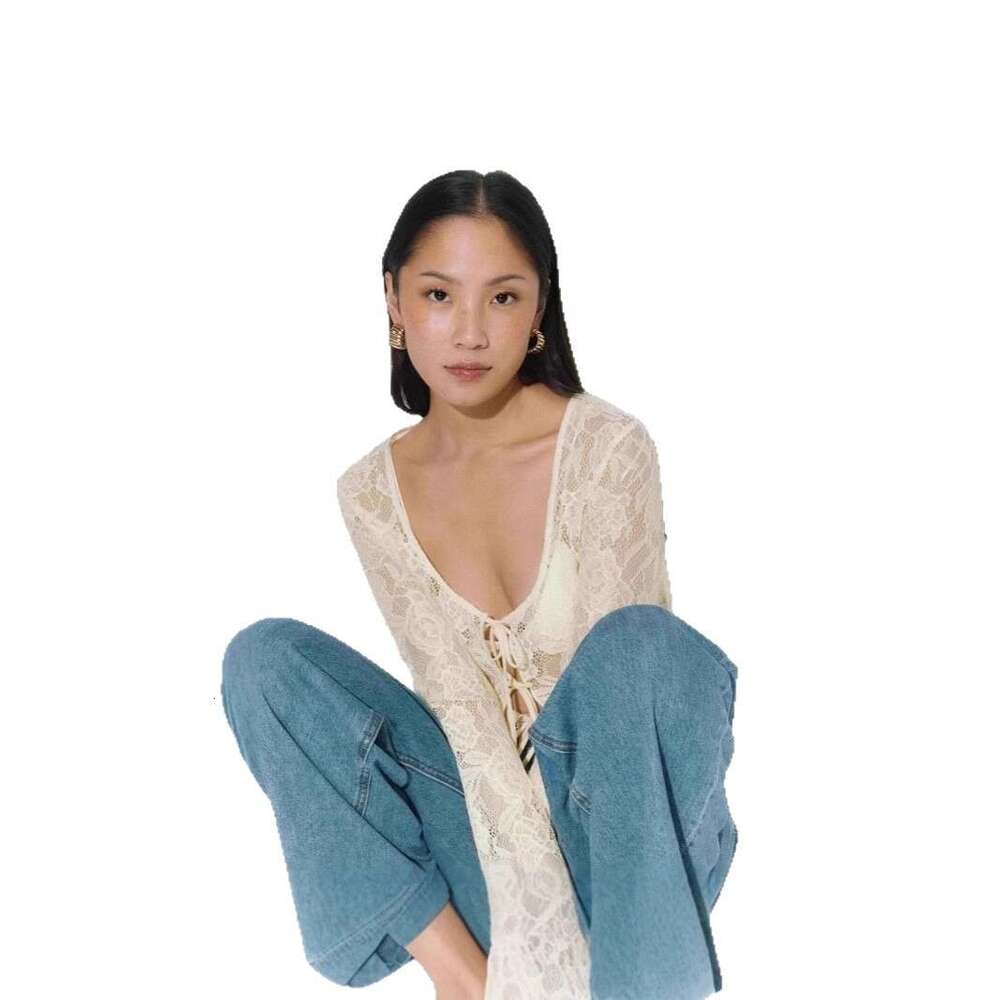 Thin Hollow Out U-Neck Long Sleeve Lace Blouse Women's Spring Summer Layerable Sweet Spicy Pure Desire Style Cover-Up Sun Protection Top B5