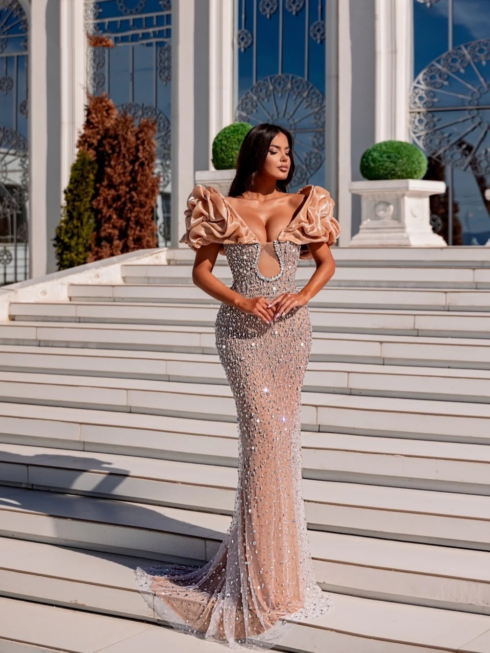 Charming Handmade Mermaid Evening Dress Off Shoulder Crystal Prom Gowns Fashion Sleeveless Sweep Train Party Dresses Customized