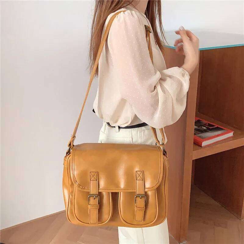 Vintage women Messenger Large capacity oil wax leather female shoulder ladies crossbody bag Casual big handbag yellow OLOEY