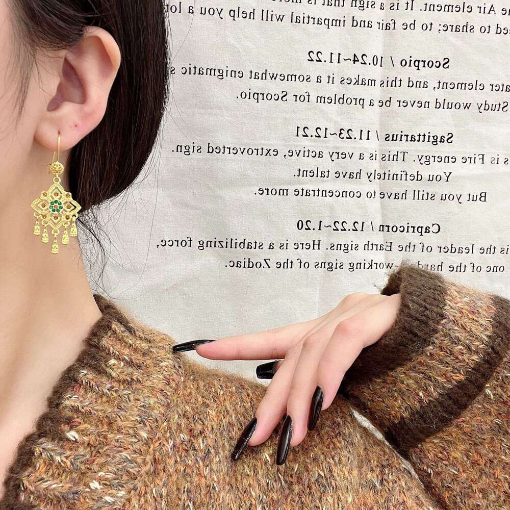 Golden Rhombus Tassel Ethnic Style New Year Good Luck Niche High-end Light Wealth Exquisite Women's Earrings 732
