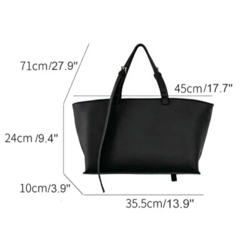 2025 New Korean Simple Large Capacity Vintage Casual Solid Trend Handbags Y250730
