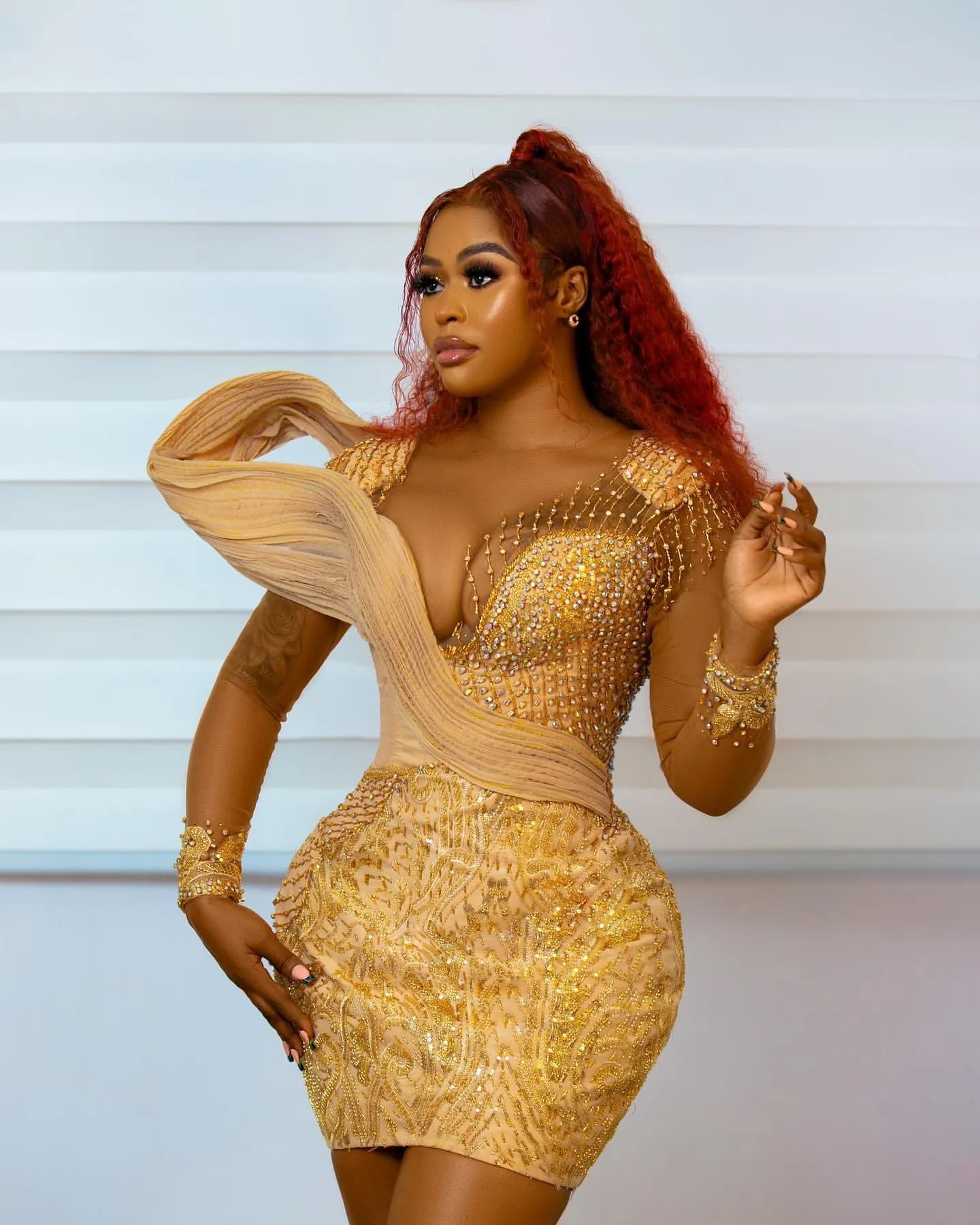 Sparkle Gold Cocktail homecoming Dresses Woman Party Night Sequined Sexy V Neck Plus Size formales Short Prom Gowns vestidos de fiesta