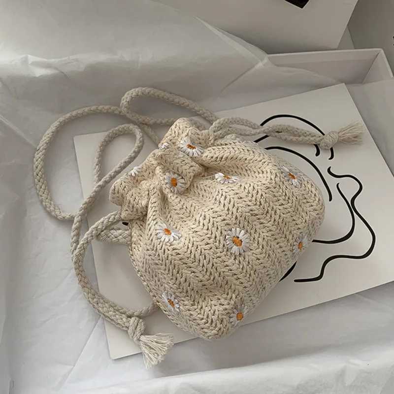 Straw Weave Bucket Bags Rattan Women Summer Beach Shoulder Bags Handbags Totes Casual Handbags Small Shoulder Bag Y250729