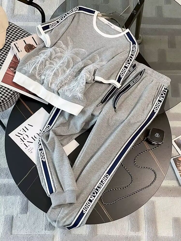 High-end Women's Summer Sporty Casual Set Stylish Slimming Short-sleeve Top & Pants Two-piece Outfit plus Size M-3XL free shipping
