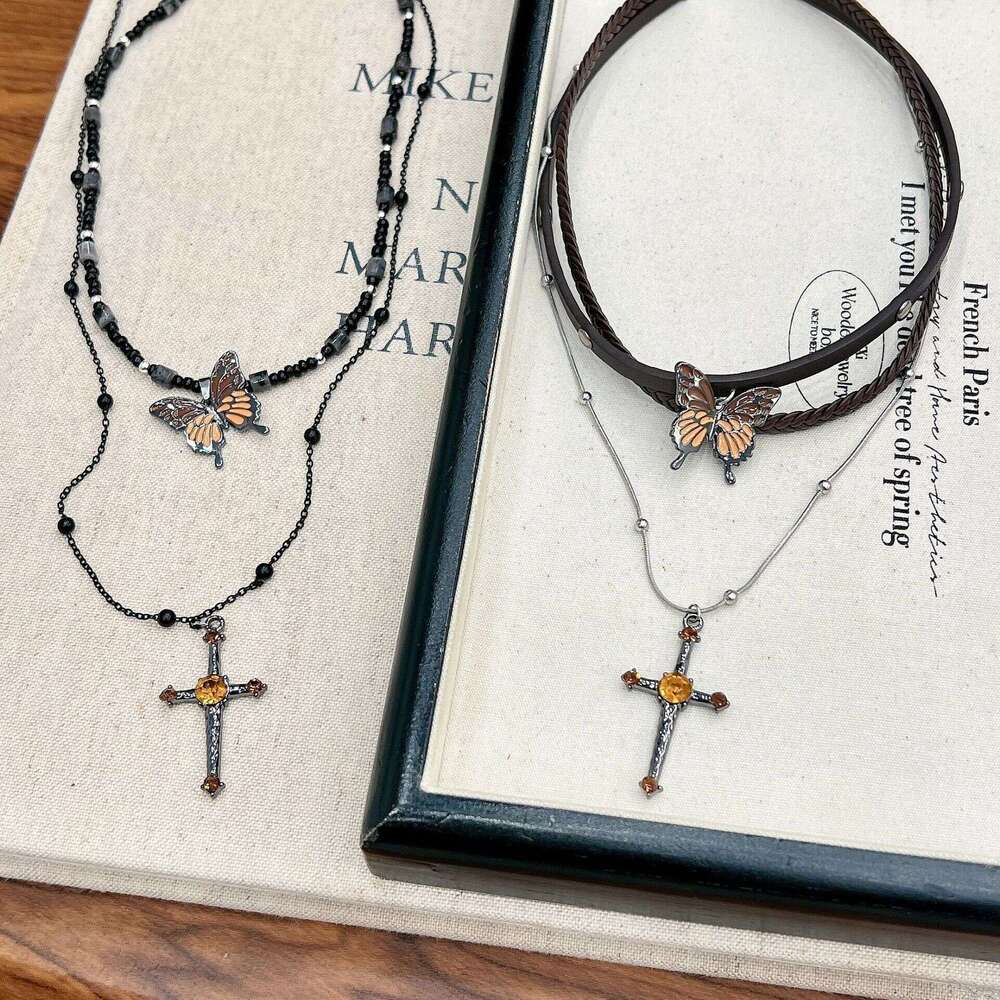 Chinese Style Beaded Butterfly 2024 New Niche Design High-end Cross Necklace for Women 3f3