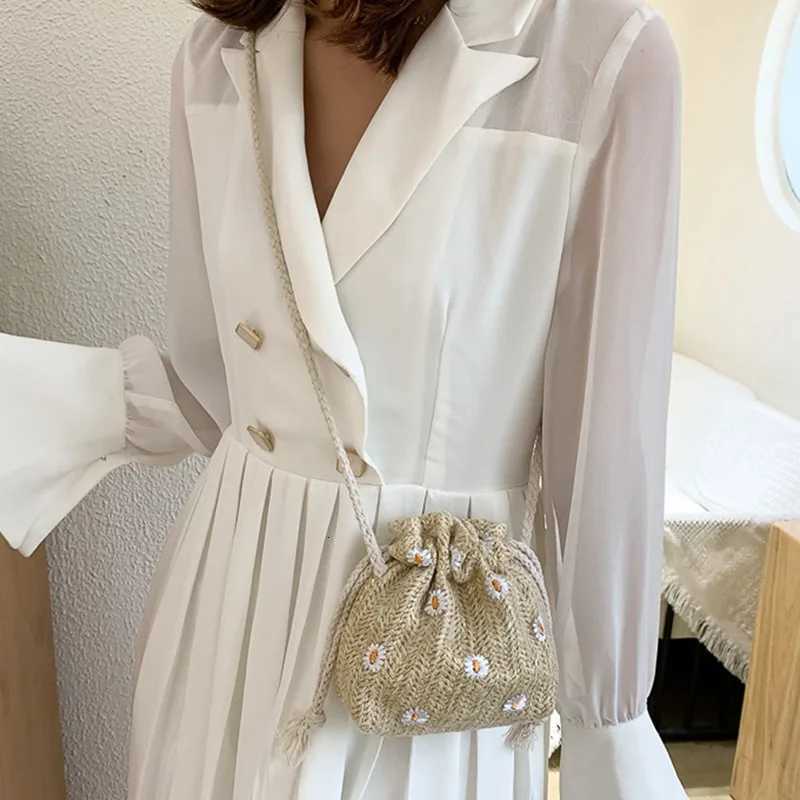 Straw Weave Bucket Bags Rattan Women Summer Beach Shoulder Bags Handbags Totes Casual Handbags Small Shoulder Bag Y250729