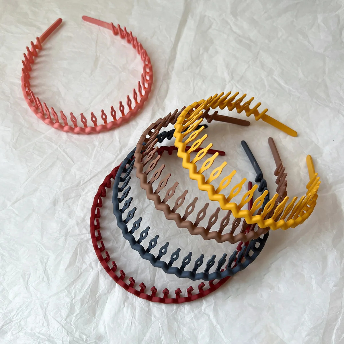 4PCS Press Type Face Wash with Teeth Anti Slip Broken Hair Pressure Headband Summer Womens Bundle Clip Set 250716