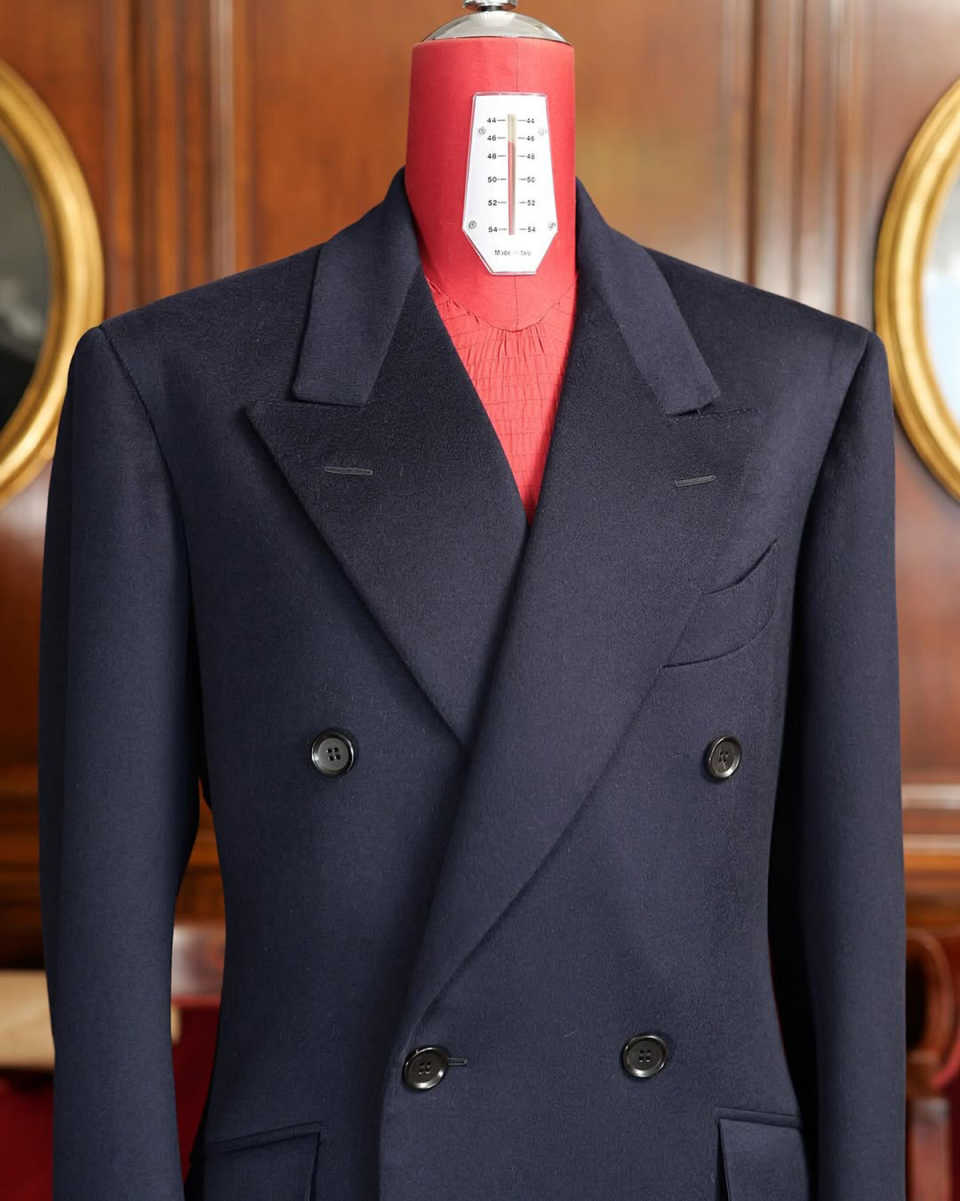 Handsome One Piece Formal Men Suits Wedding Tuxedos Thick Wool Long Coat Men Jacket Double Breasted Peaked Lapel Blazer Business Custom Made