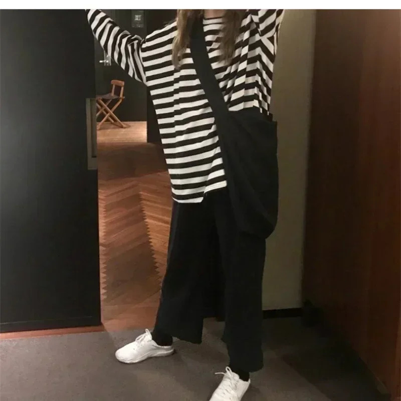 Spring Autumn Women Harajuku Striped TShirt Long Sleeve ONeck TShirts Korean Casual Oversized Femme Black Tops 250729