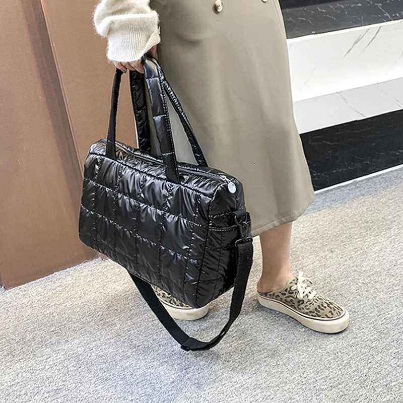 Winter Space Cott Handbags Tote Quilted Down Shoulder Bags for Women Luxury Nylon Cloth Crossbody Bag Fi Messenger Purse Y250730