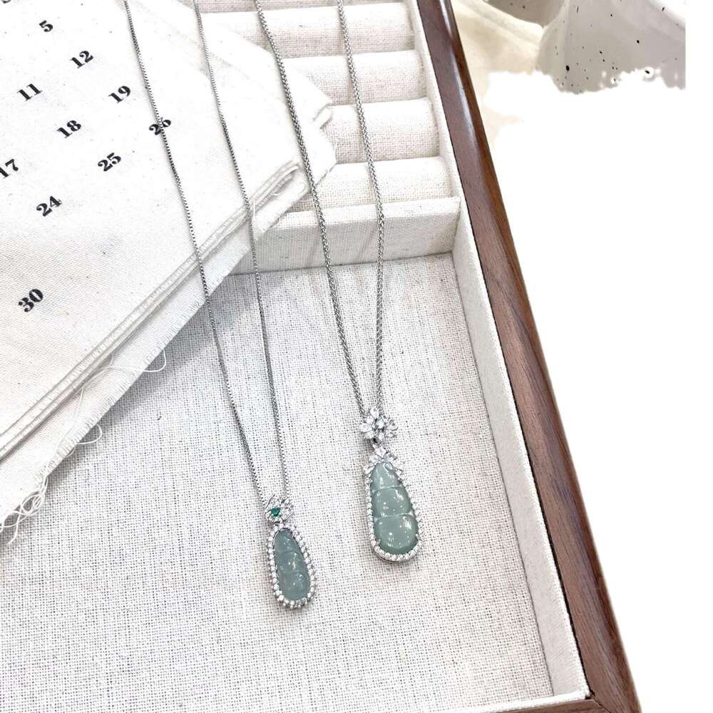 New Chinese Style Blue Water Jade Four Seasons Bean Pendant Necklace Light Niche Design Exquisite Cool Versatile Collarbone Chain bff