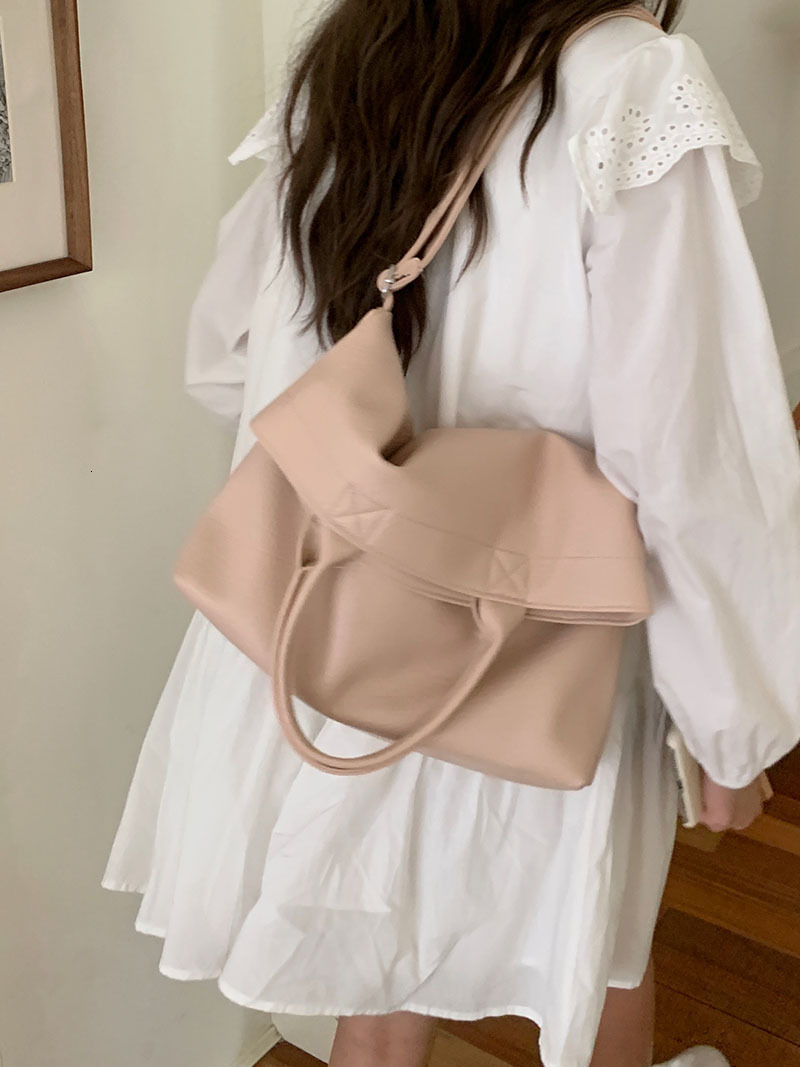 Designer Luxury Bag, Handheld Large-capacity Women's Bag, 2025 New Commuting Fashion Handbag, Casual Crossbody Bag, Underarm Bag