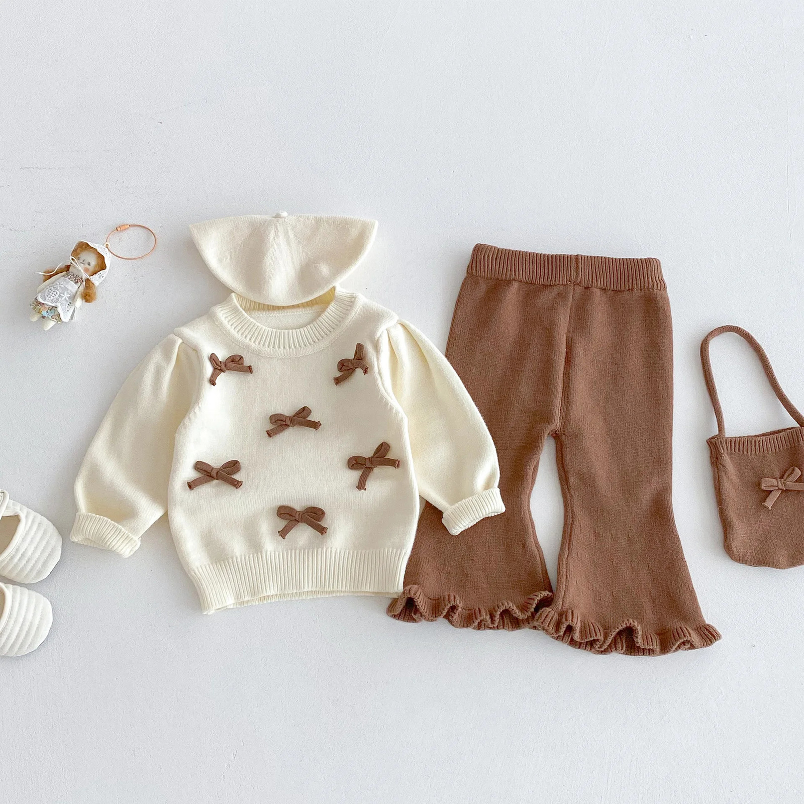 Baby Girl Sweater Suit Autumn and Winter Bow Round Neck SweaterBell Bottoms Cute Bag Three Piece Suit 250729