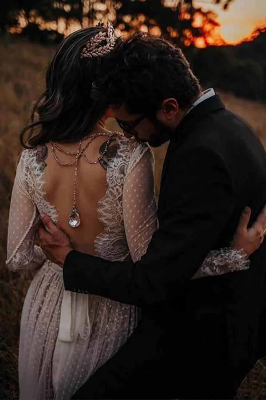 Bridal Dresses See Through A-line Backless Long Sleeve Bohemian Country Wedding Dresses Lace Tulle Beach
