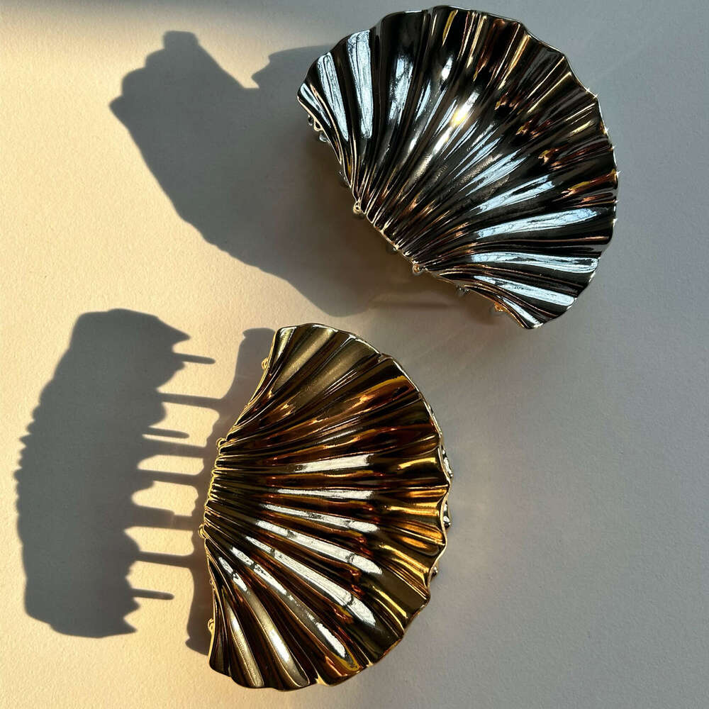 Vacation Style Large Shell Niche Design Alloy Claw Ins Bun Shark Clip Hair Accessory