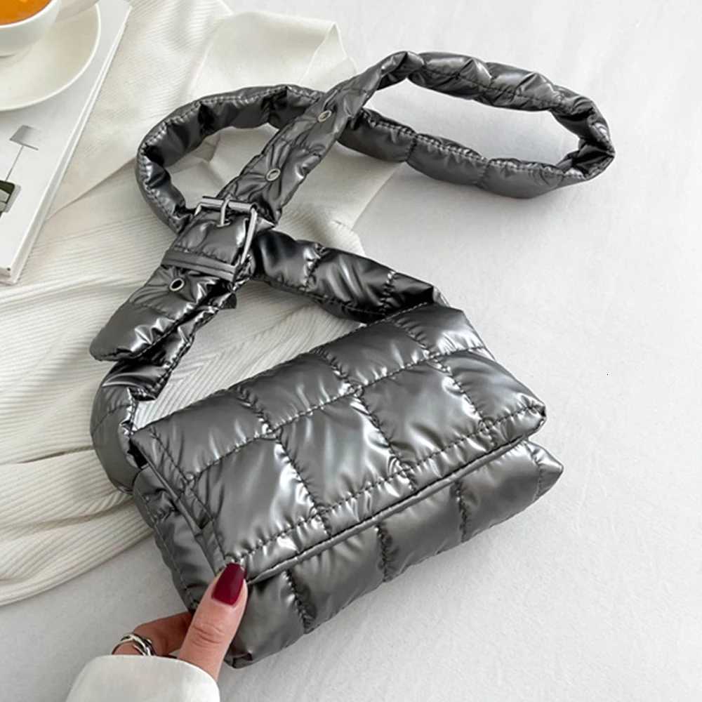 5 Quilted Tote Bag Winter Lightweight Warm Down Cotton Padded Plaid Shoulder Bags Wen Underarm Bags Puffy Handbags Y250730